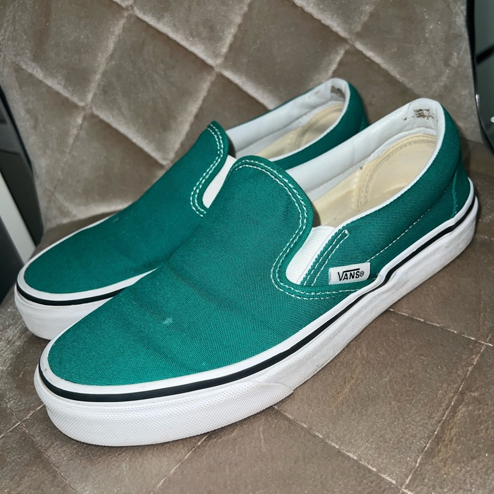 GREEN SLIP ON VANS